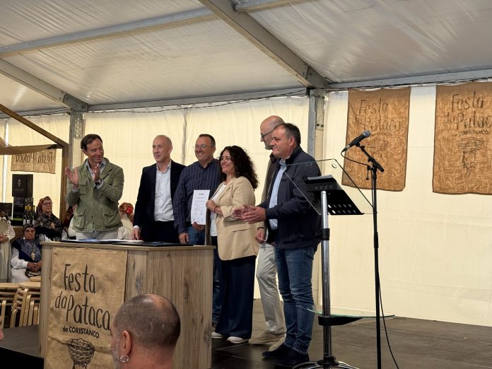 Coristanco impulsa el sector patatero con un encuentro profesional y celebra la adhesión de Teguise a la Red de Pueblos Productores